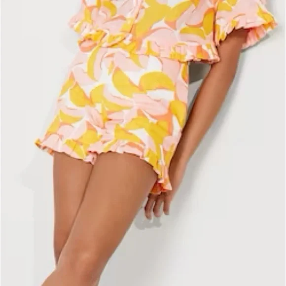 NWT Kate spade Peaches Ruffle Shorts